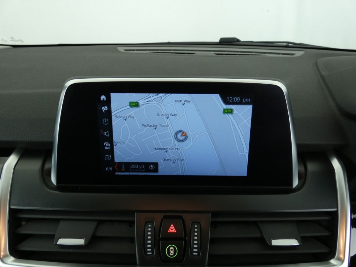 BMW 2 SERIES 1.5 218I SPORT ACTIVE TOURER 5D 139 BHP - 2019 - £17,300