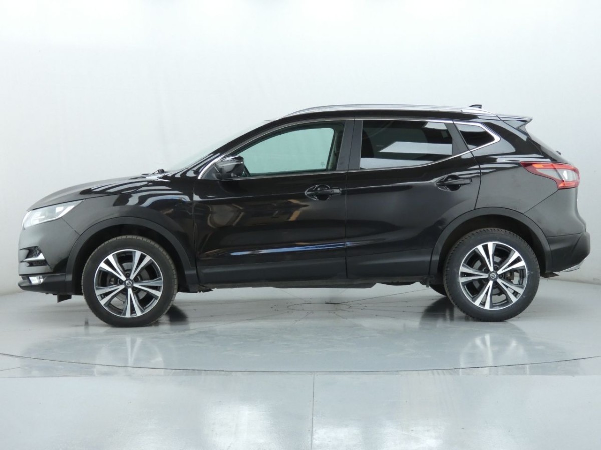 NISSAN QASHQAI 1.5 N-CONNECTA DCI 5D 108 BHP - 2017 - £13,790