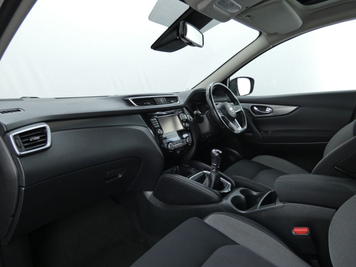 NISSAN QASHQAI 1.5 N-CONNECTA DCI 5D 108 BHP - 2017 - £13,790