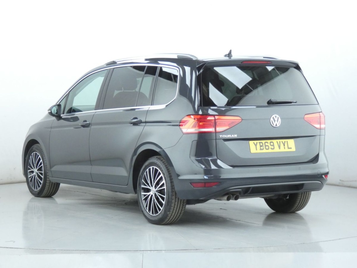 VOLKSWAGEN TOURAN 2.0 SEL TDI 5D 148 BHP - 2020 - £16,400