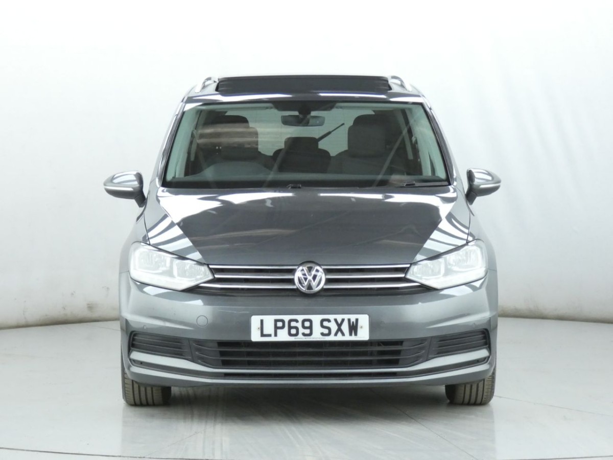 VOLKSWAGEN TOURAN 2.0 SE FAMILY TDI 5D 148 BHP - 2020 - £14,700