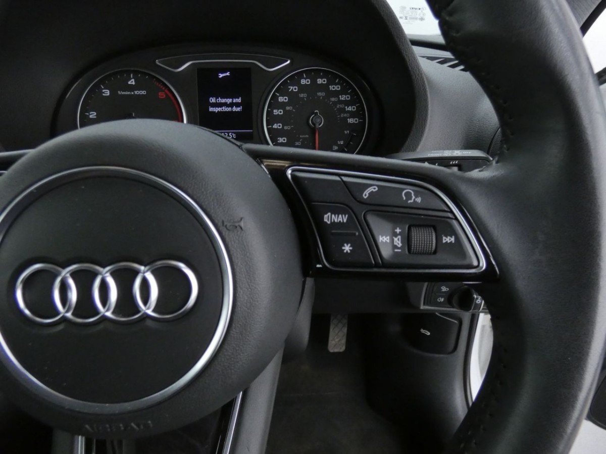 AUDI A3 2.0 SPORTBACK TDI SE TECHNIK 5D 148 BHP - 2020 - £11,700