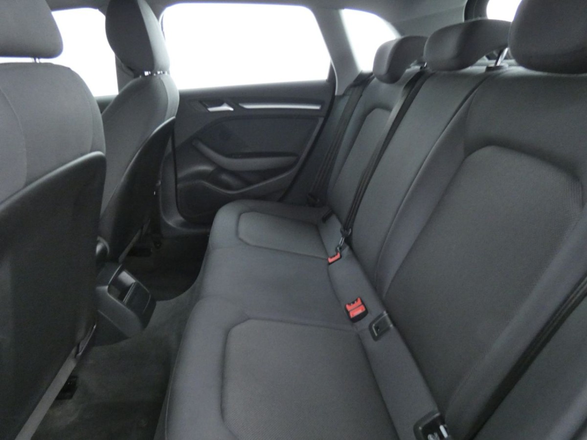 AUDI A3 2.0 SPORTBACK TDI SE TECHNIK 5D 148 BHP - 2020 - £11,700