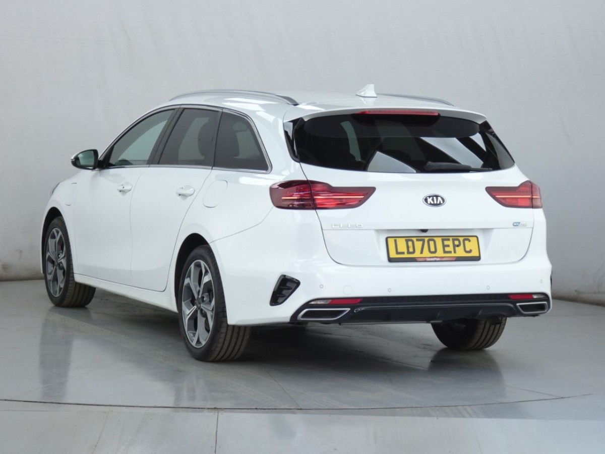 KIA CEED 1.6 3 5D 139 BHP - 2020 - £14,700