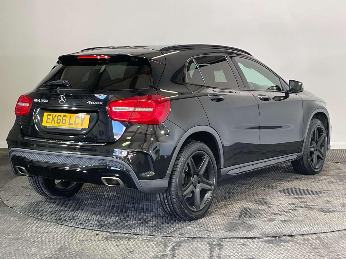 MERCEDES-BENZ GLA 2016 (66) 2.0 GLA250 AMG LINE SUV 5DR PETROL 7G-DCT 4MATIC EURO 6 (S/S) (211 PS) - 2016 - £14,500