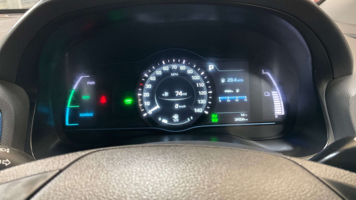HYUNDAI IONIQ 2017 (17) 1.6 H-GDI PREMIUM SE HATCHBACK 5DR PETROL HYBRID DCT EURO 6 (S/S) (141 PS) - 2017 - £12,500