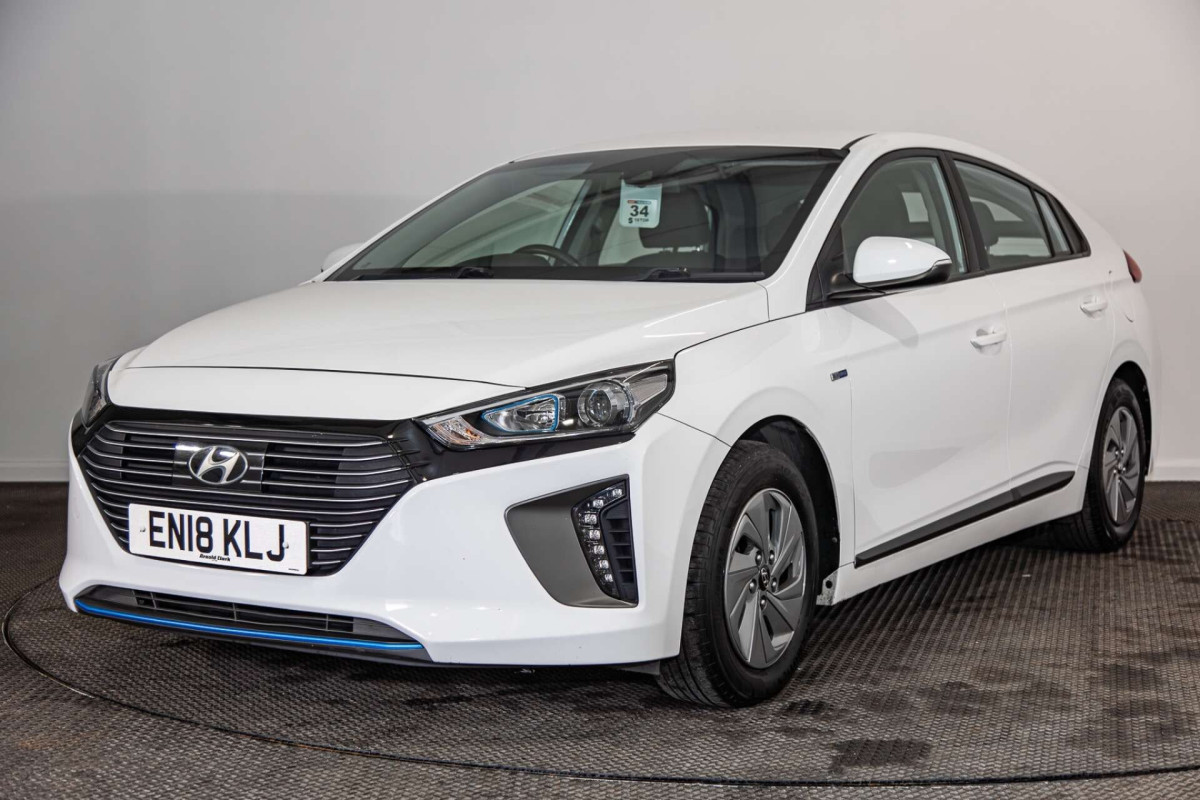 HYUNDAI IONIQ 2018 (18) 1.6 H-GDI SE HATCHBACK 5DR PETROL HYBRID DCT EURO 6 (S/S) (141 PS) - 2018 - £10,500