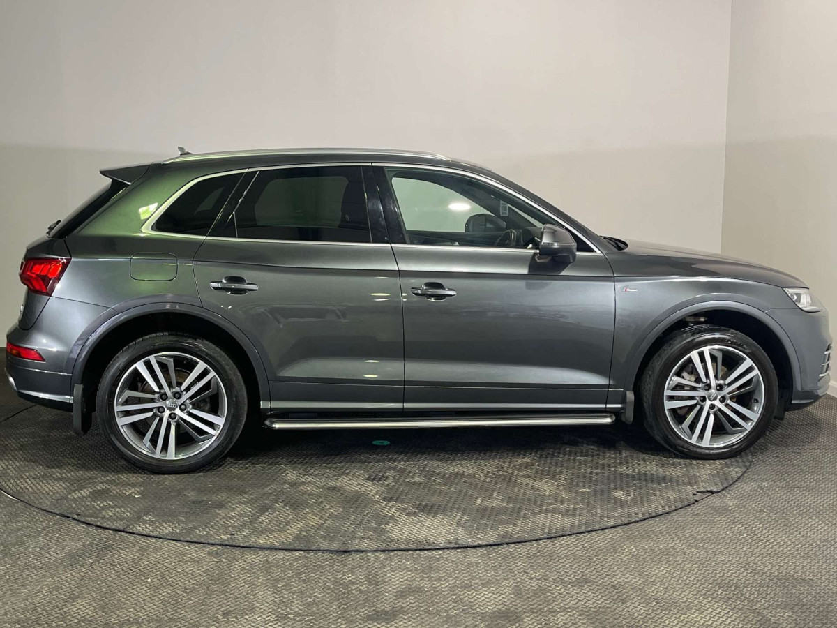 AUDI Q5 2018 (67) 2.0 TDI S LINE SUV 5DR DIESEL S TRONIC QUATTRO EURO 6 (S/S) (190 PS) - 2018 - £18,300