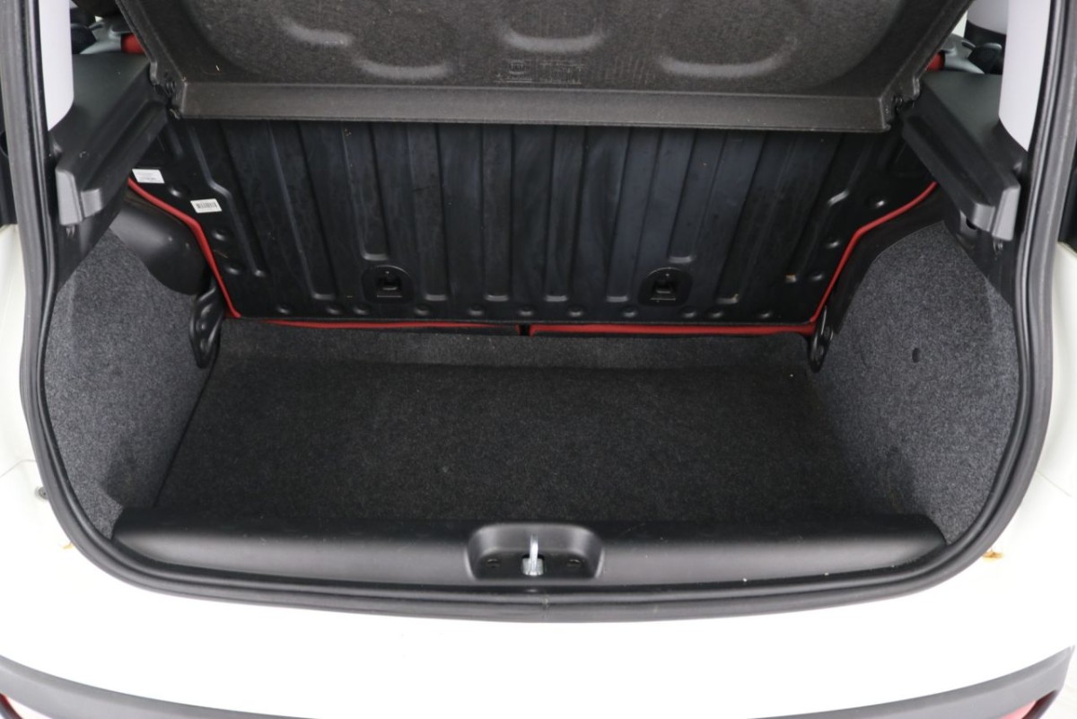 FIAT PANDA 1.2 POP 5D 69 BHP HATCHBACK - 2015 - £5,400