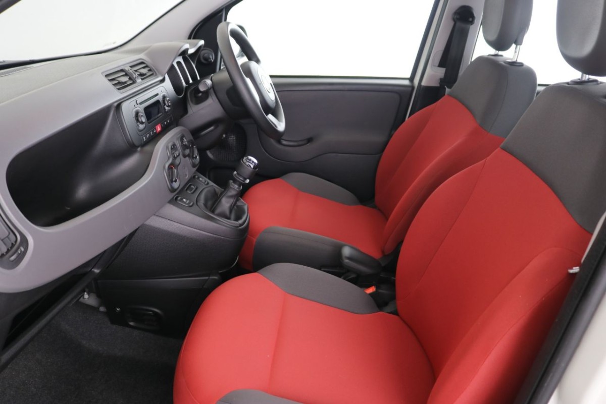 FIAT PANDA 1.2 POP 5D 69 BHP HATCHBACK - 2015 - £5,400