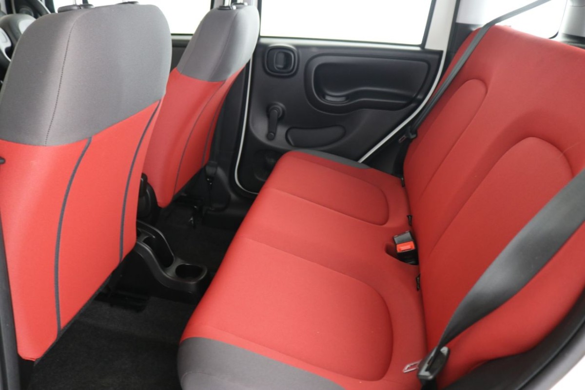 FIAT PANDA 1.2 POP 5D 69 BHP HATCHBACK - 2015 - £5,400