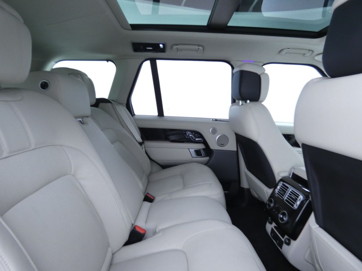 LAND ROVER RANGE ROVER 5.0 V8 AUTOBIOGRAPHY 5D 518 BHP - 2021 - £89,990