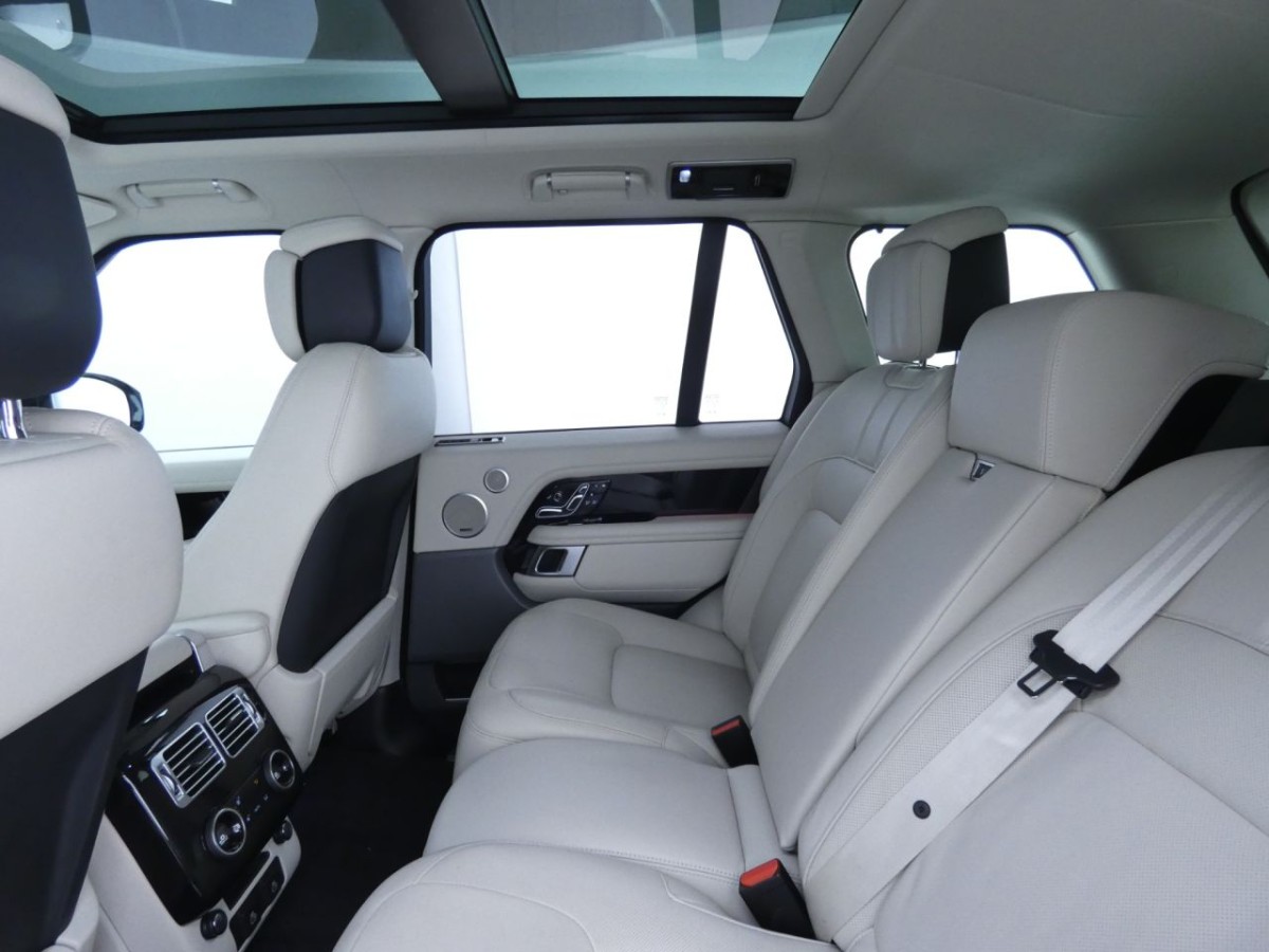 LAND ROVER RANGE ROVER 5.0 V8 AUTOBIOGRAPHY 5D 518 BHP - 2021 - £89,990