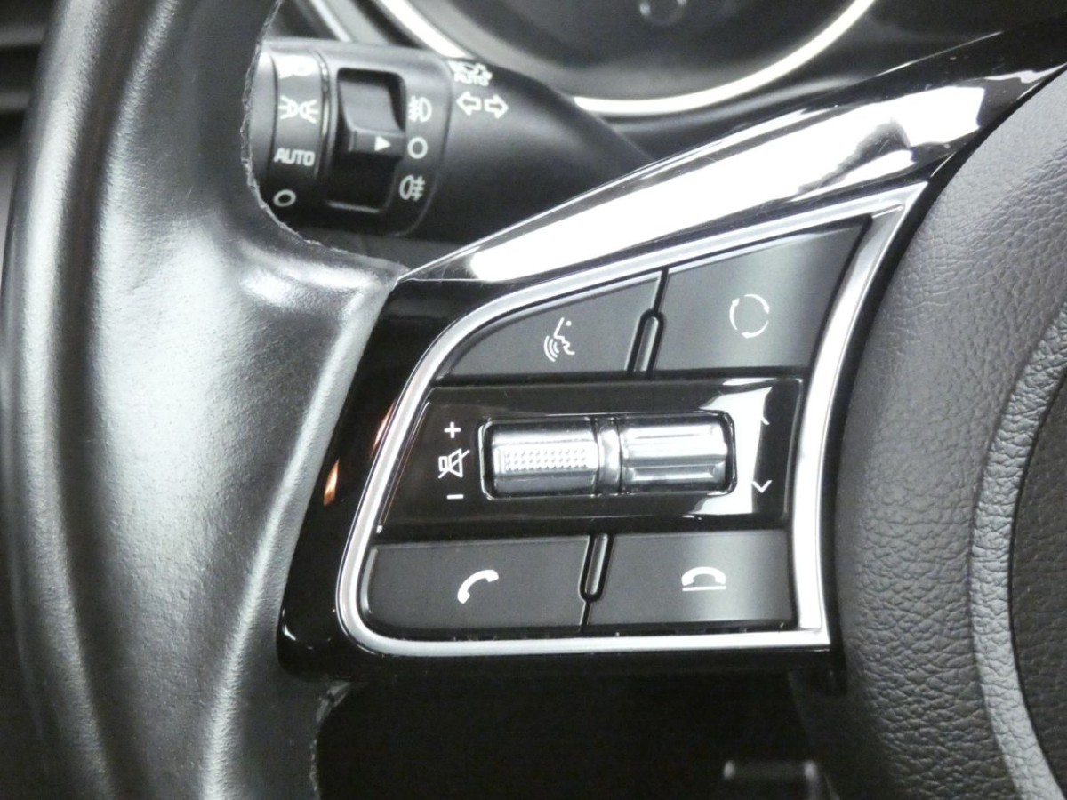 KIA CEED 1.6 CRDI 2 NAV ISG 5D 114 BHP - 2020 - £8,990