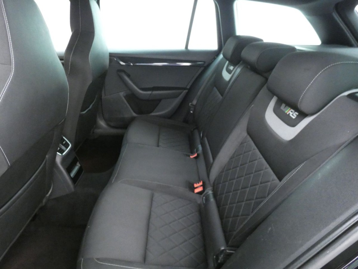 SKODA OCTAVIA 2.0 VRS TSI DSG 5D 242 BHP - 2019 - £13,700