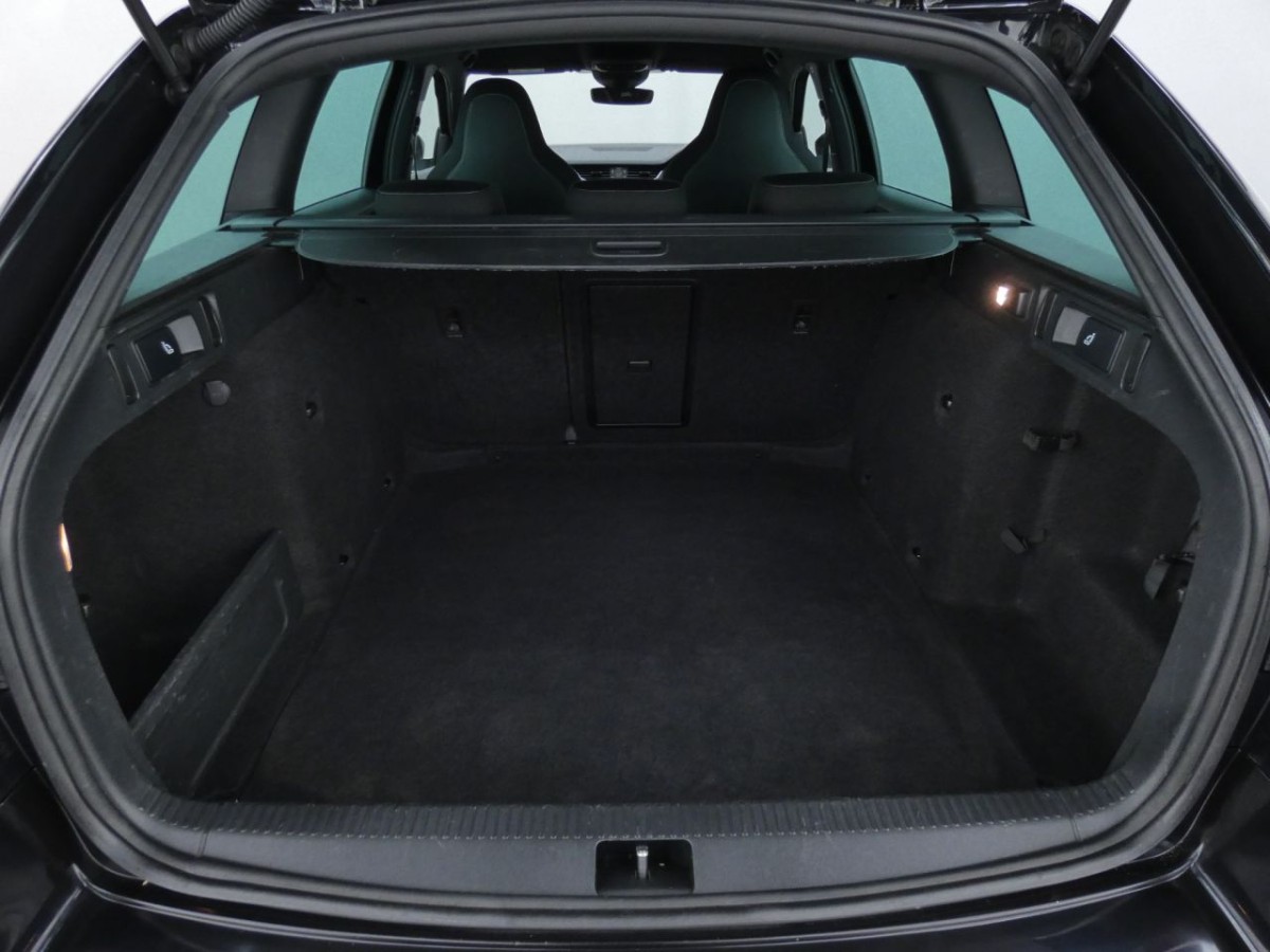 SKODA OCTAVIA 2.0 VRS TSI DSG 5D 242 BHP - 2019 - £13,700