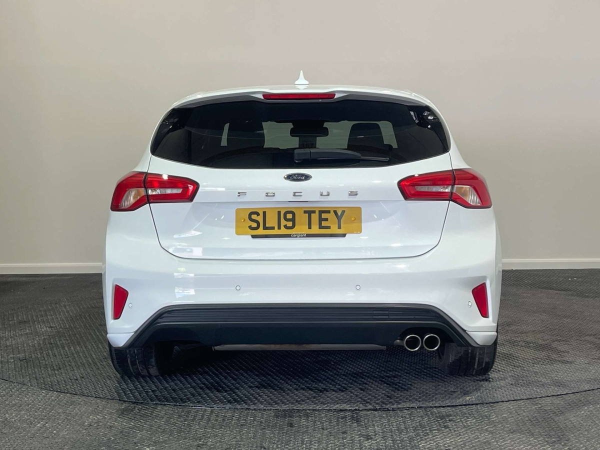 FORD FOCUS 2019 (19) 1.0T ECOBOOST ST-LINE X HATCHBACK 5DR PETROL MANUAL EURO 6 (S/S) (125 PS) - 2019 - £11,000