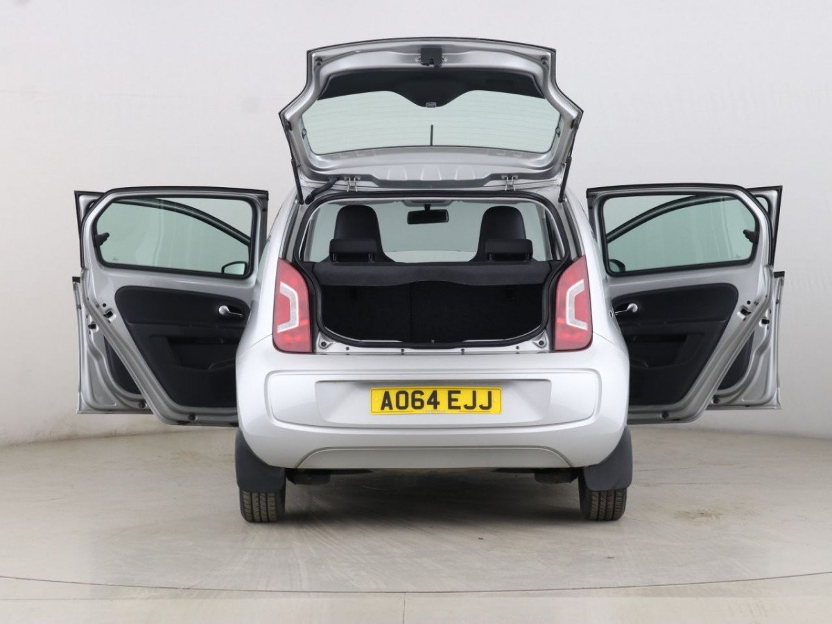 VOLKSWAGEN UP 1.0 MOVE UP 5D 59 BHP - 2014 - £5,990