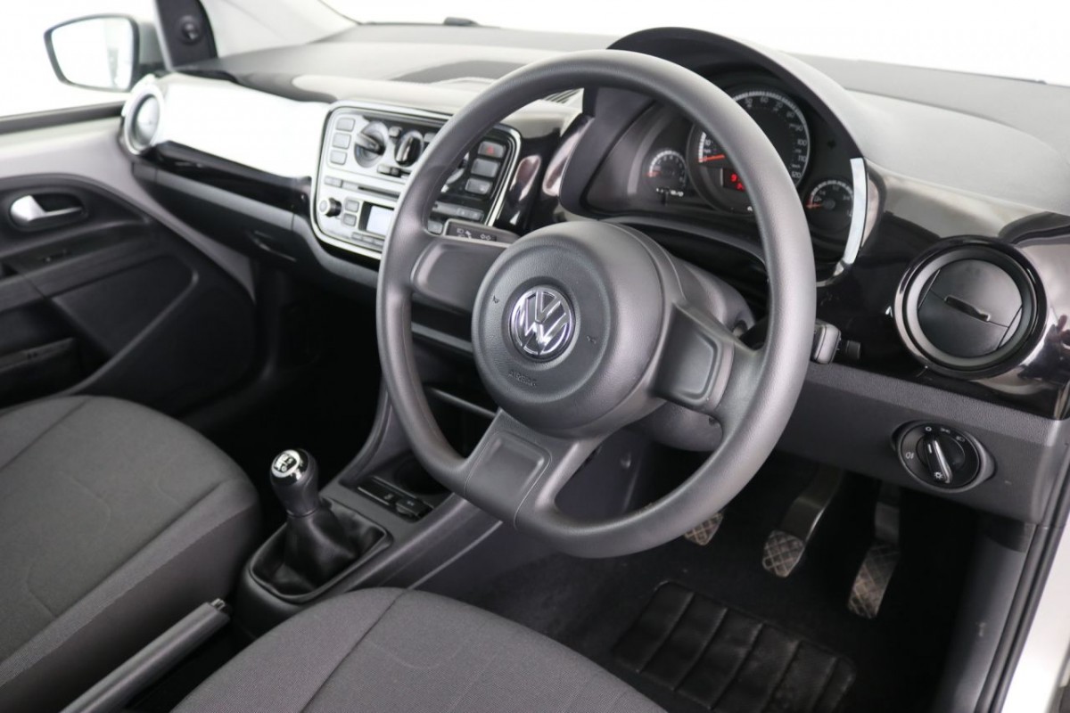 VOLKSWAGEN UP 1.0 MOVE UP 5D 59 BHP - 2014 - £5,990