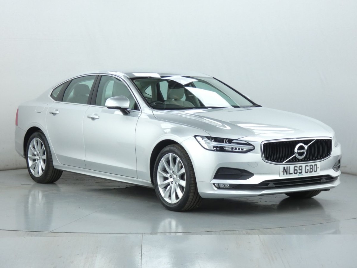 VOLVO S90 2.0 T4 MOMENTUM PLUS 4D 188 BHP - 2019 - £16,990