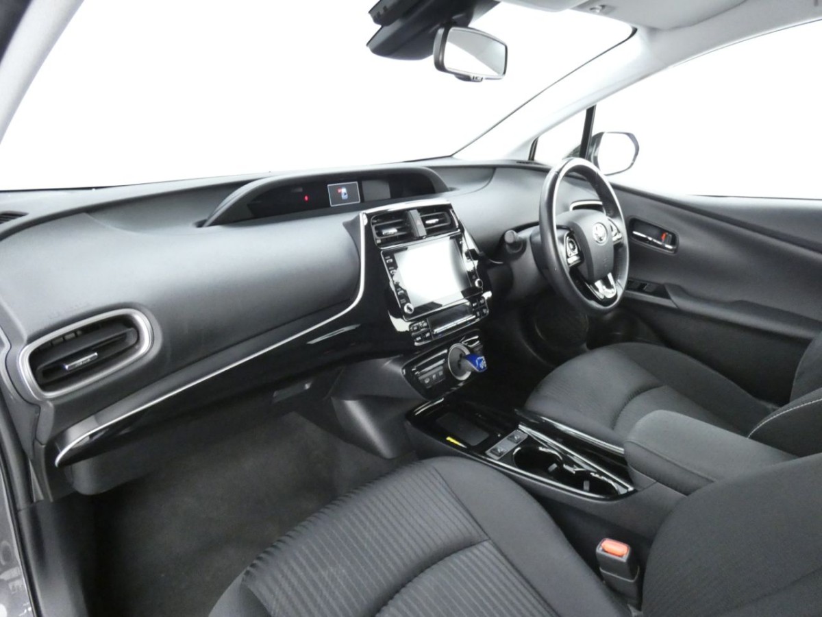 TOYOTA PRIUS 1.8 BUSINESS EDITION PLUS 5D 120 BHP - 2021 - £22,700