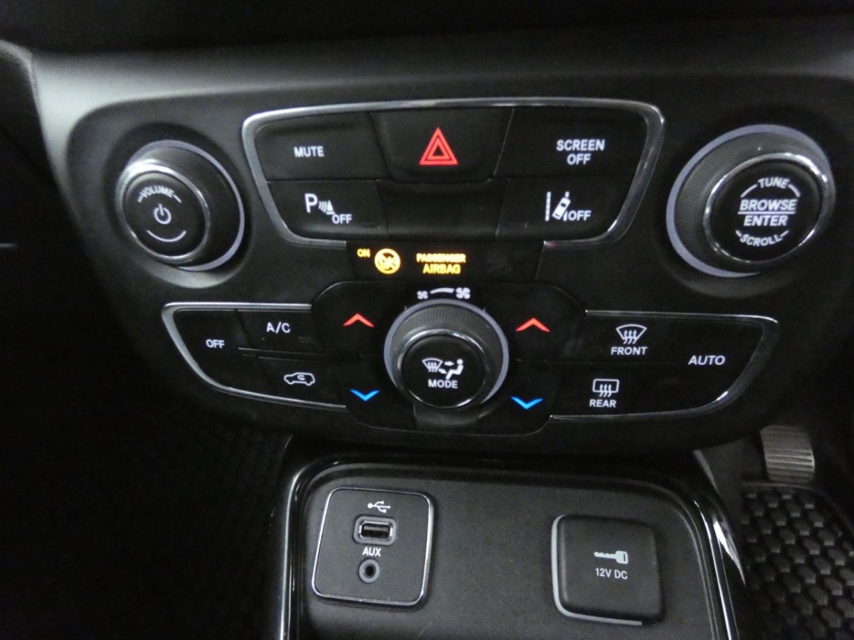 JEEP COMPASS 1.4 MULTIAIR II NIGHT EAGLE 5D 138 BHP - 2020 - £14,990