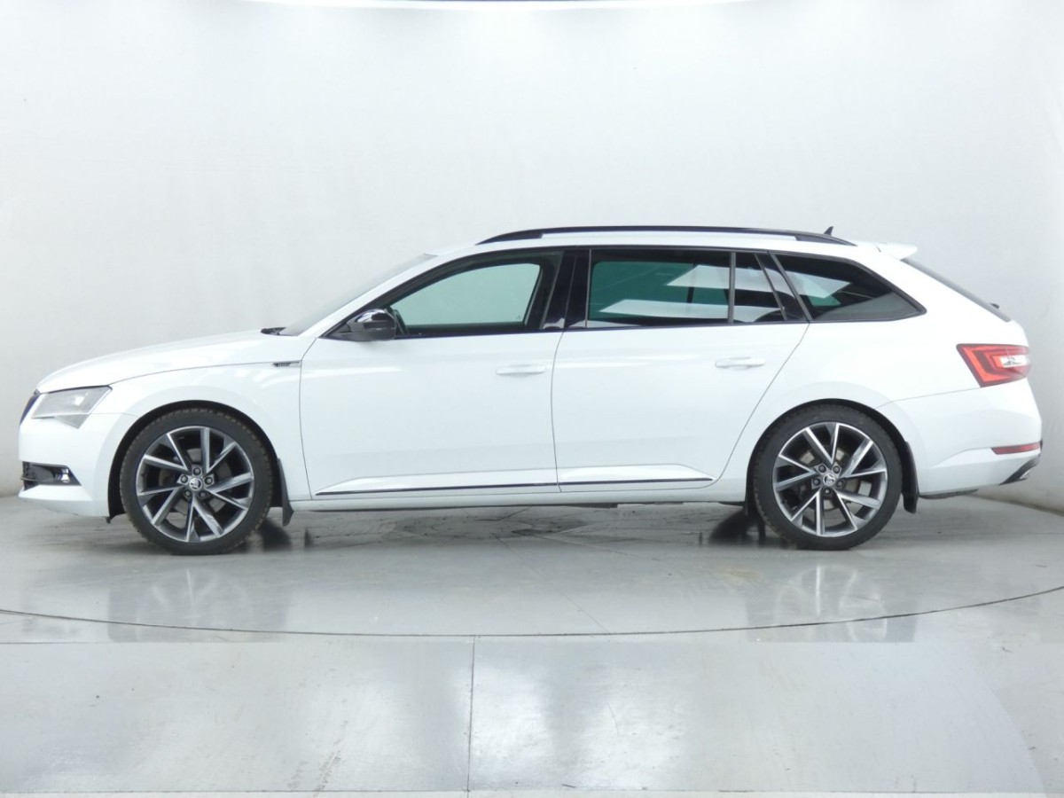 SKODA SUPERB 1.4 SPORTLINE TSI 5D 148 BHP - 2017 - £13,700