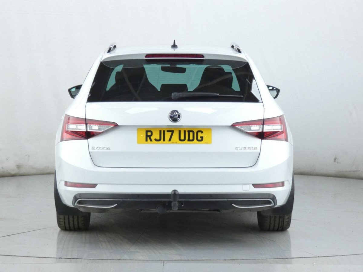 SKODA SUPERB 1.4 SPORTLINE TSI 5D 148 BHP - 2017 - £13,700
