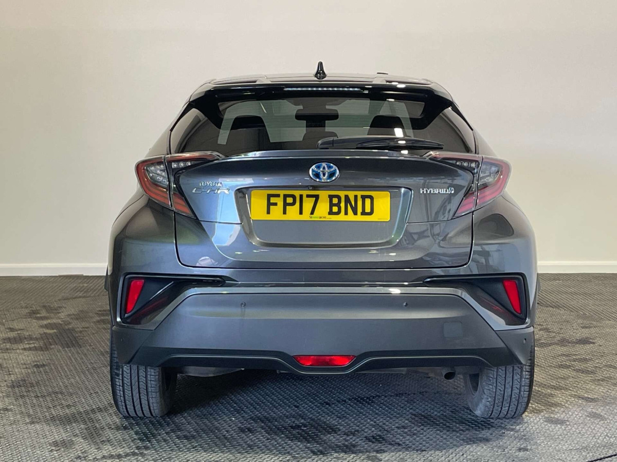 TOYOTA C-HR 2017 (17) 1.8 VVT-H DYNAMIC SUV 5DR PETROL HYBRID CVT EURO 6 (S/S) (122 PS) - 2017 - £13,500