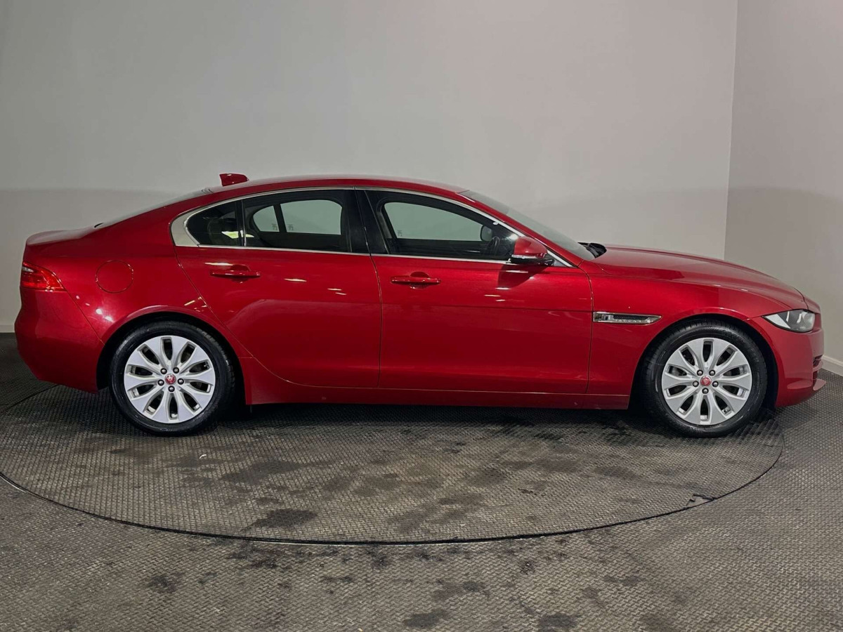 JAGUAR XE 2017 (17) 2.0D PRESTIGE SALOON 4DR DIESEL AUTO EURO 6 (S/S) (163 PS) - 2017 - £9,200