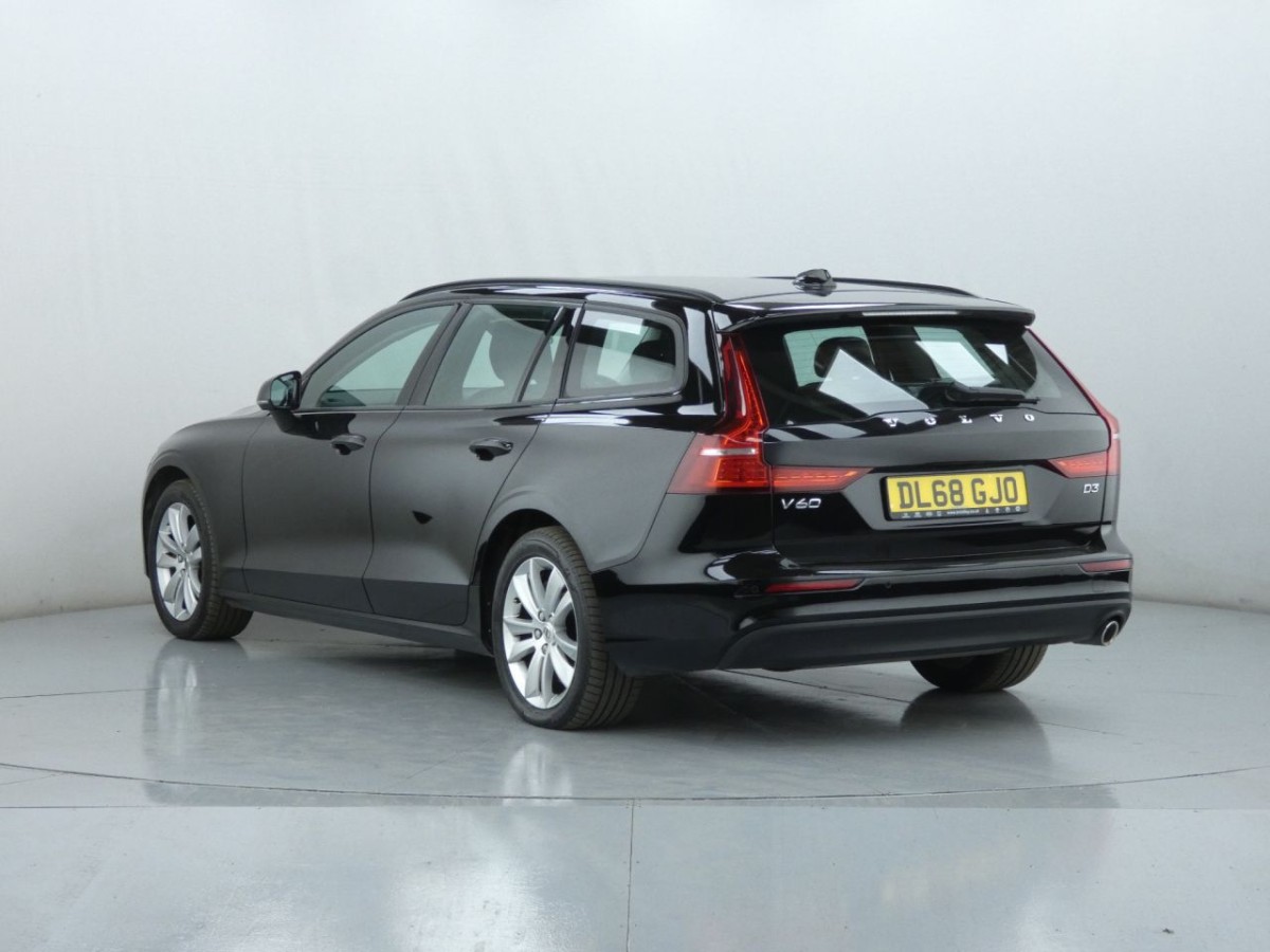 VOLVO V60 2.0 D3 MOMENTUM 5D 148 BHP - 2019 - £14,990