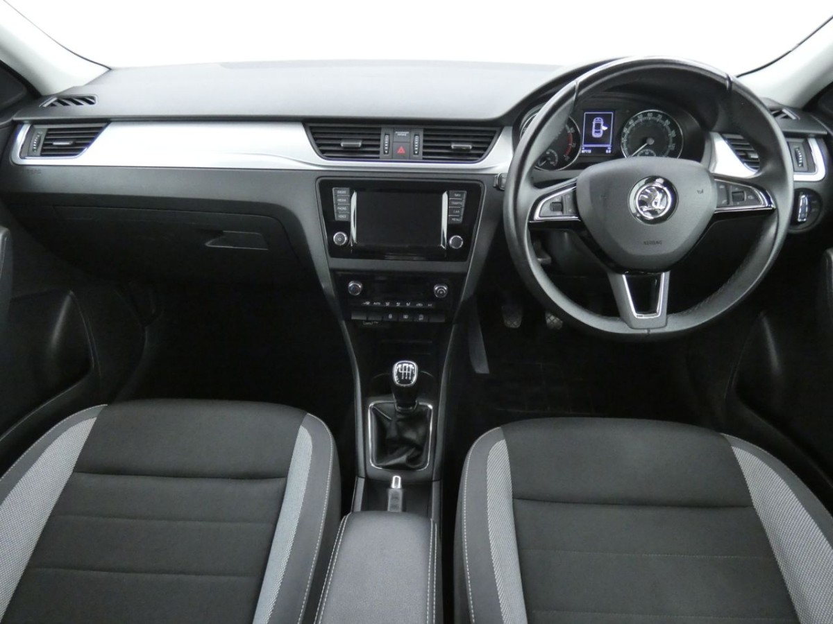SKODA RAPID 1.0 SPACEBACK SE TECH TSI 5D 109 BHP - 2018 - £6,490