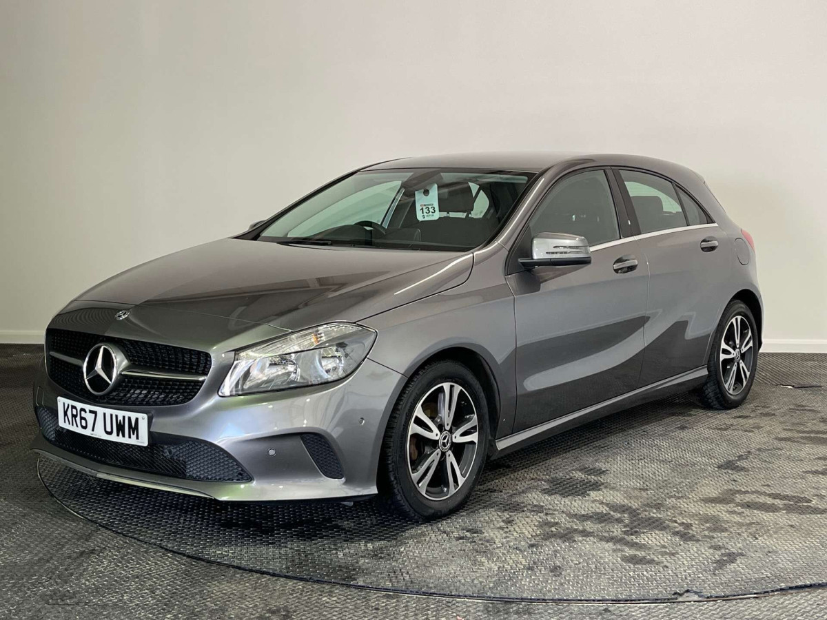 MERCEDES-BENZ A CLASS 2018 (67) 1.5 A180D SE (EXECUTIVE) HATCHBACK 5DR DIESEL MANUAL EURO 6 (S/S) (109 PS) - 2018 - £9,900