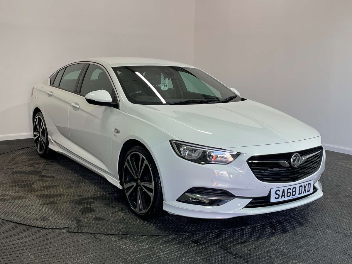 VAUXHALL INSIGNIA 2018 (68) 2.0 TURBO D BLUEINJECTION SRI VX LINE NAV GRAND SPORT 5DR DIESEL MANUAL EUR - 2018 - £11,000