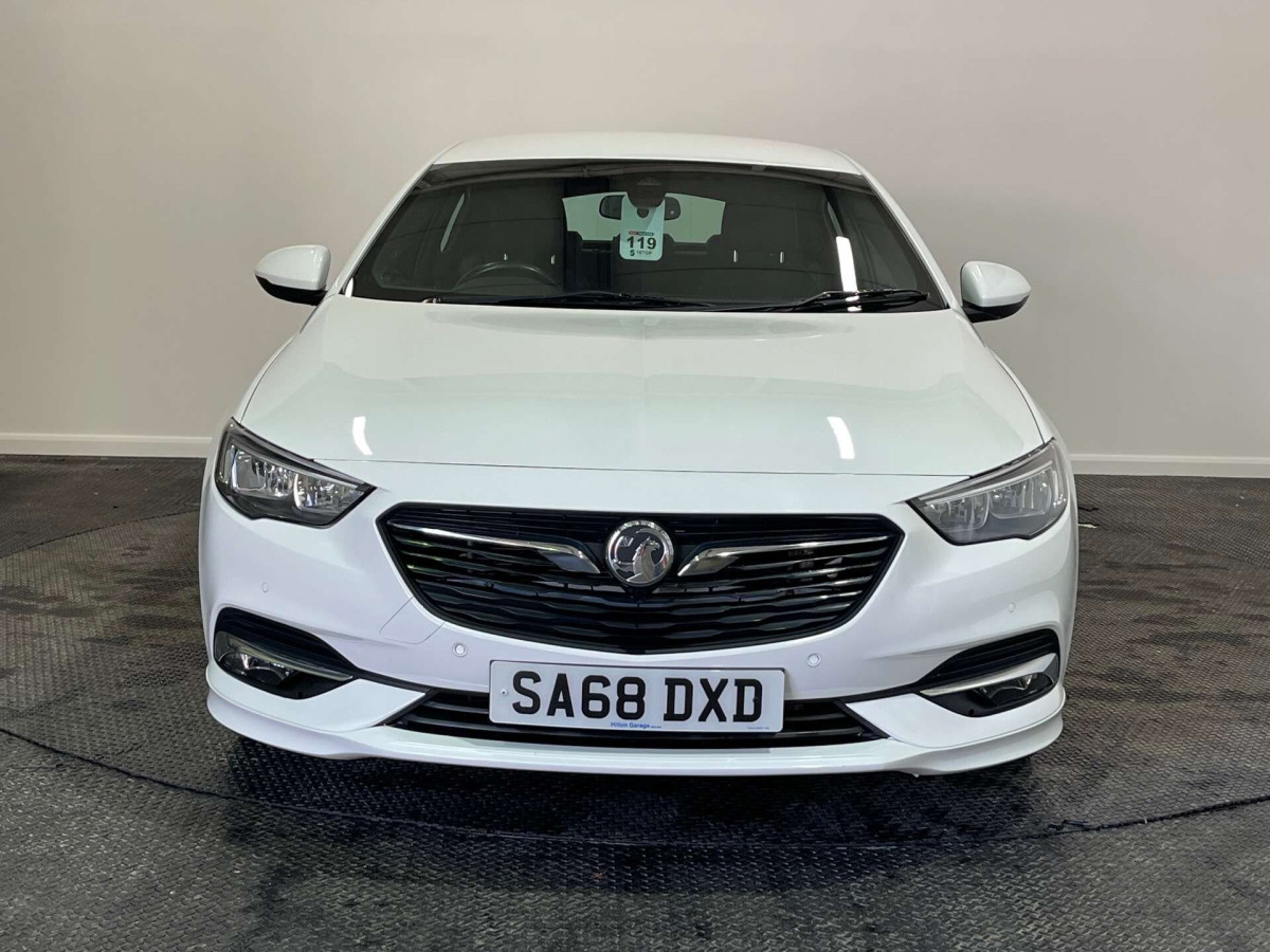 VAUXHALL INSIGNIA 2018 (68) 2.0 TURBO D BLUEINJECTION SRI VX LINE NAV GRAND SPORT 5DR DIESEL MANUAL EUR - 2018 - £11,000