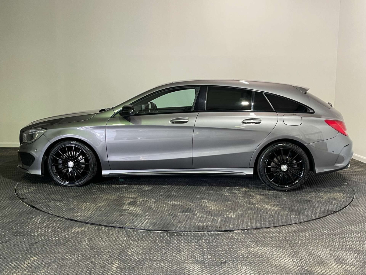 MERCEDES-BENZ CLA CLASS 2016 (16) 2.1 CLA220D ORANGEART SHOOTING BRAKE 5DR DIESEL 7G-DCT EURO 6 (S/S) (177 PS - 2016 - £13,500