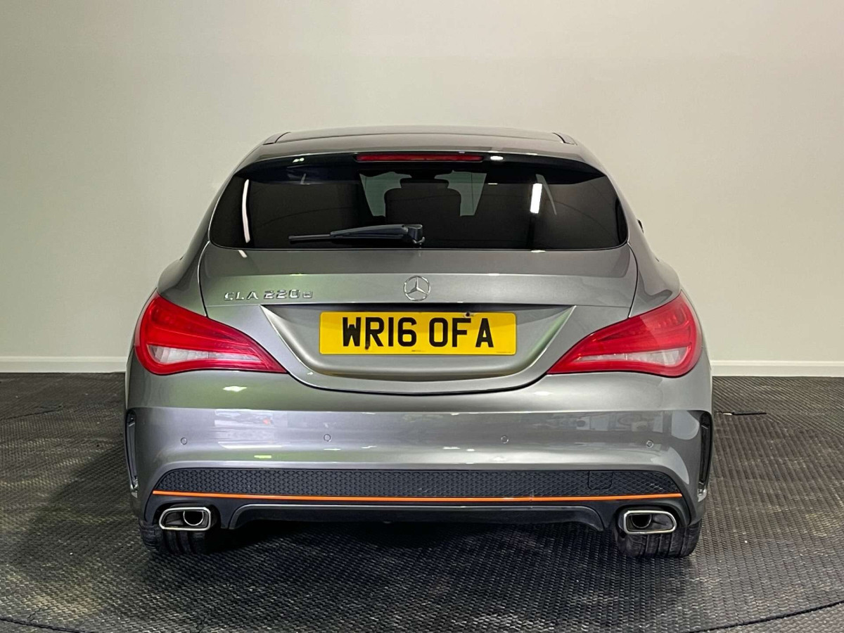 MERCEDES-BENZ CLA CLASS 2016 (16) 2.1 CLA220D ORANGEART SHOOTING BRAKE 5DR DIESEL 7G-DCT EURO 6 (S/S) (177 PS - 2016 - £13,500