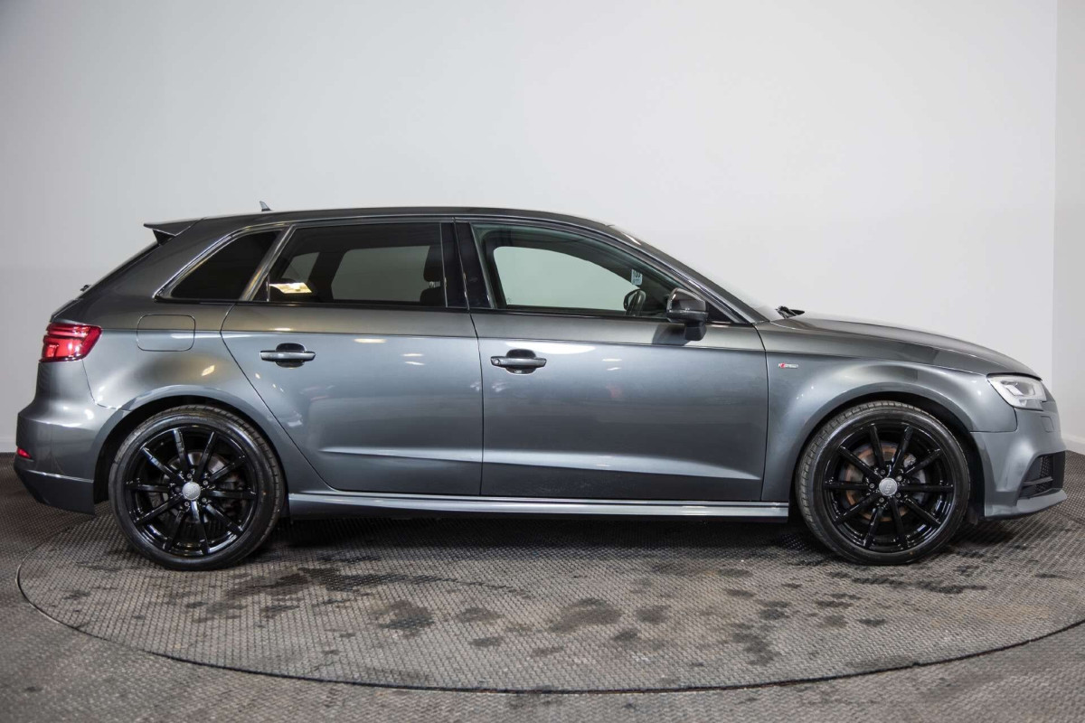 AUDI A3 2018 (18) 1.5 TFSI COD BLACK EDITION SPORTBACK 5DR PETROL MANUAL EURO 6 (S/S) (150 PS - 2018 - £10,500