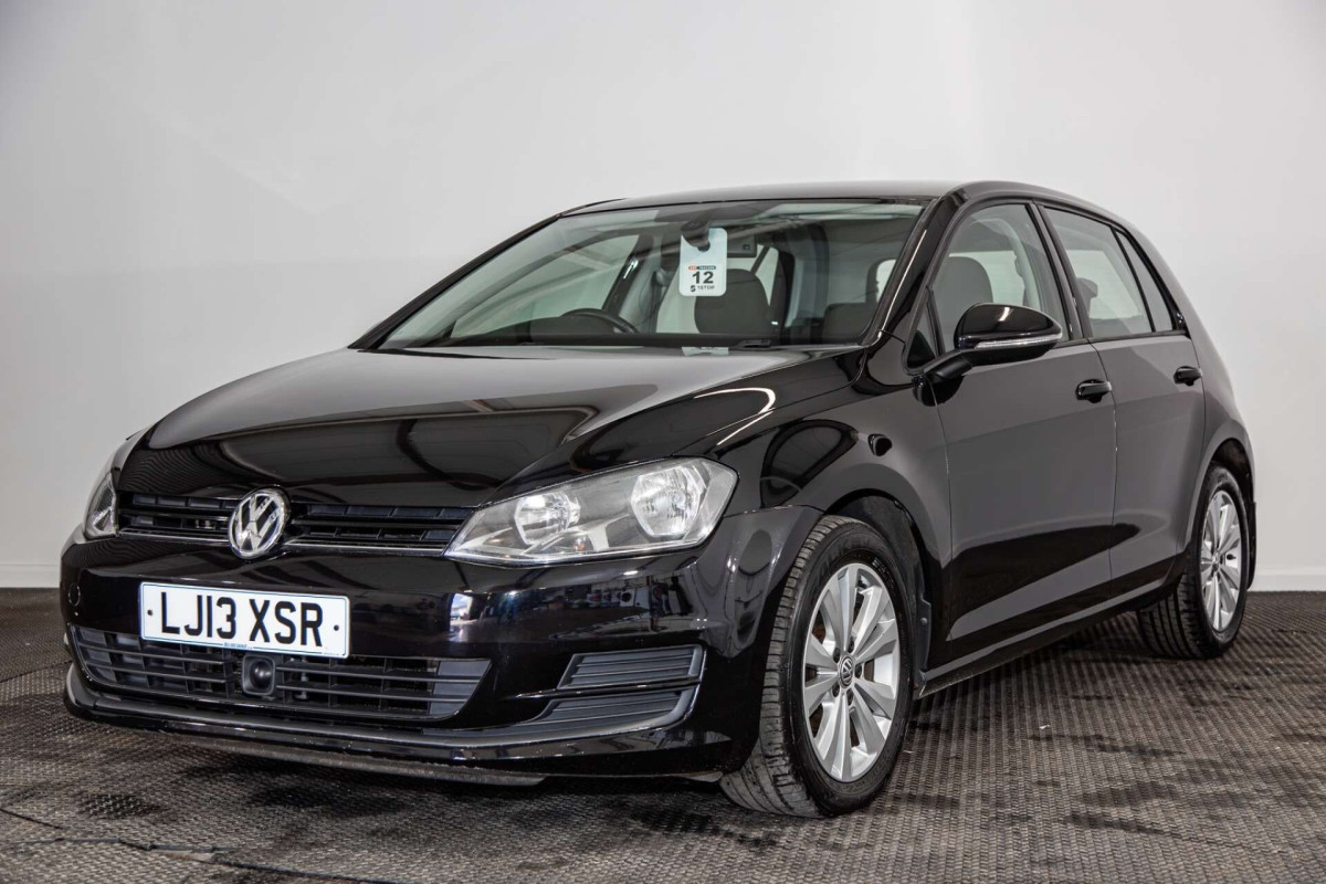 VOLKSWAGEN GOLF 2013 (13) 1.6 TDI BLUEMOTION TECH SE HATCHBACK 5DR DIESEL MANUAL EURO 5 (S/S) (105 PS - 2013 - £6,500