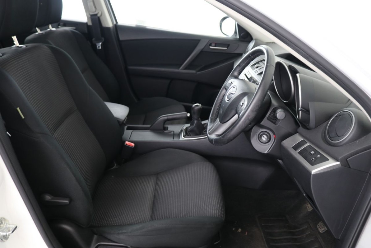 MAZDA 3 1.6 TAMURA 5D 103 BHP HATCHBACK - 2013 - £6,300