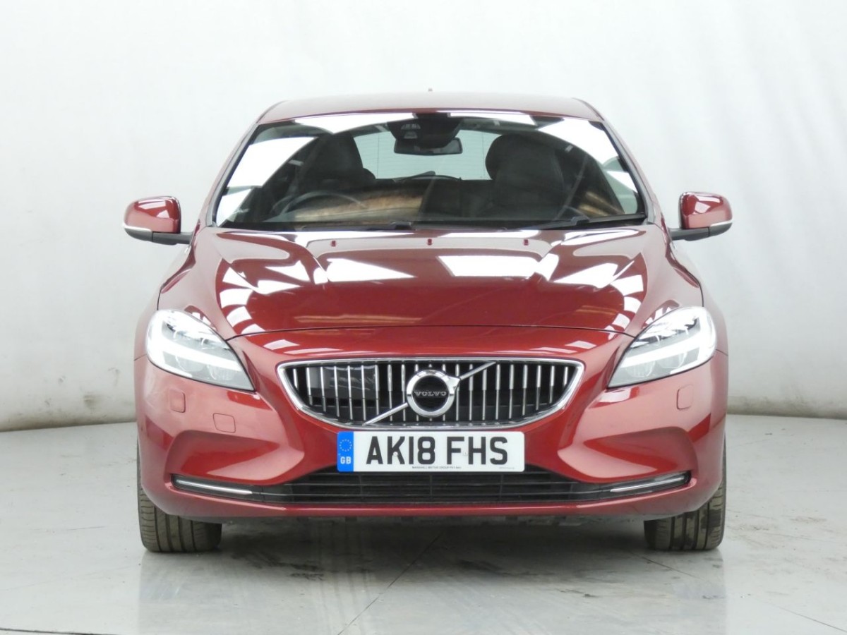 VOLVO V40 1.5 T3 INSCRIPTION 5D 150 BHP - 2018 - £11,990