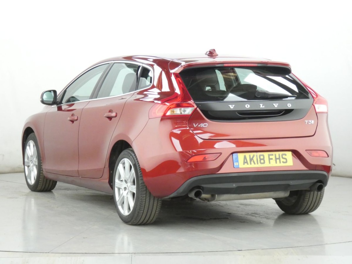 VOLVO V40 1.5 T3 INSCRIPTION 5D 150 BHP - 2018 - £11,990