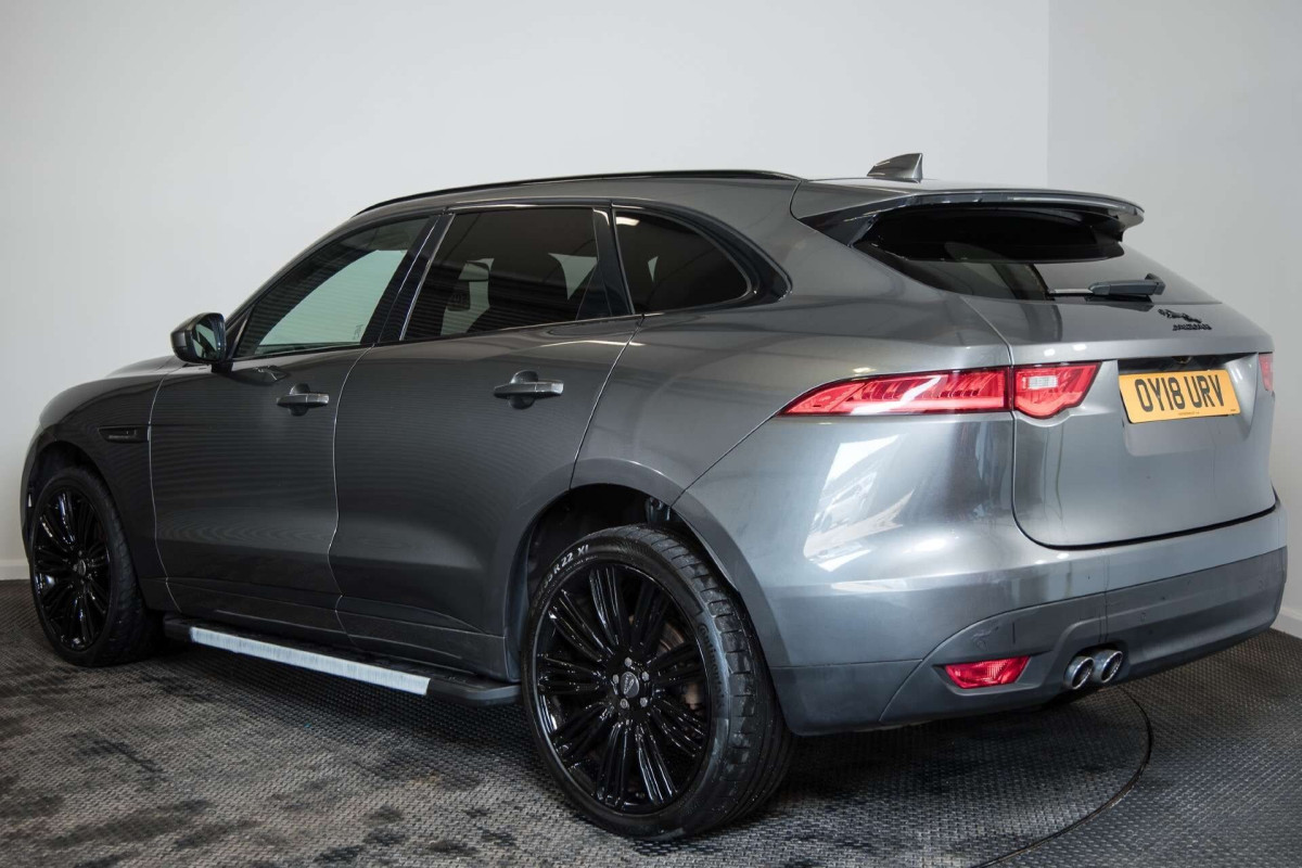 JAGUAR F-PACE 2018 (18) 2.0 D180 R-SPORT SUV 5DR DIESEL AUTO AWD EURO 6 (S/S) (180 PS) - 2018 - £14,800