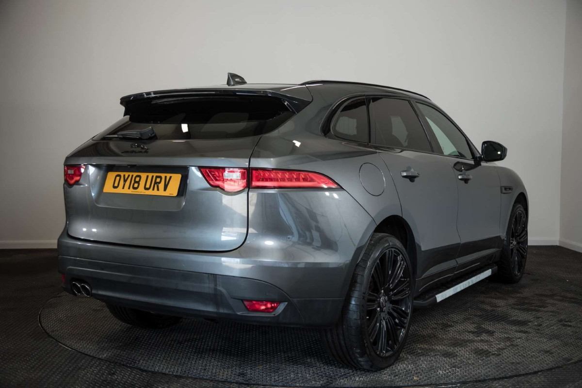 JAGUAR F-PACE 2018 (18) 2.0 D180 R-SPORT SUV 5DR DIESEL AUTO AWD EURO 6 (S/S) (180 PS) - 2018 - £14,800