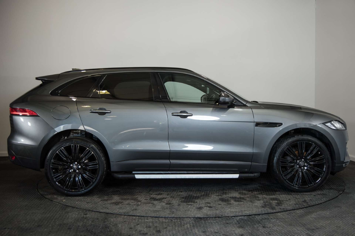 JAGUAR F-PACE 2018 (18) 2.0 D180 R-SPORT SUV 5DR DIESEL AUTO AWD EURO 6 (S/S) (180 PS) - 2018 - £14,800
