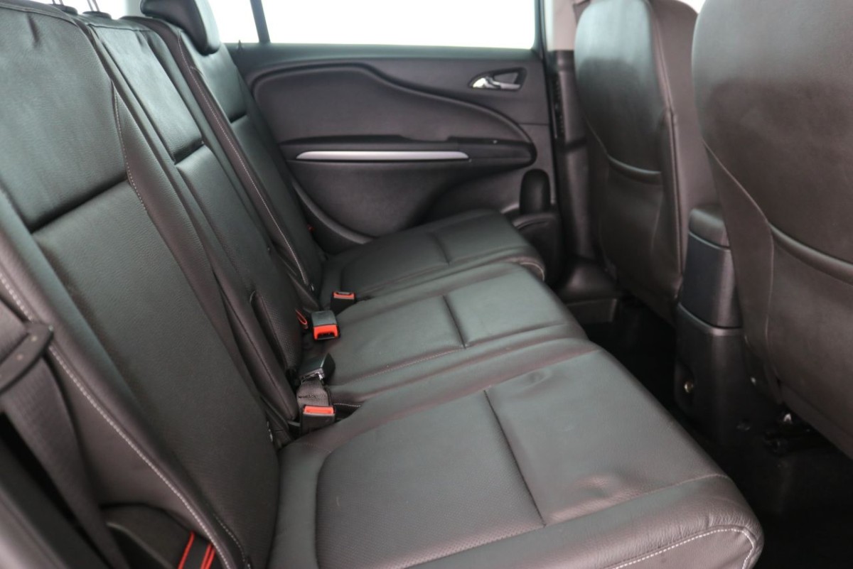 VAUXHALL ZAFIRA TOURER 1.4 SRI NAV 5D 138 BHP - 2018 - £13,990