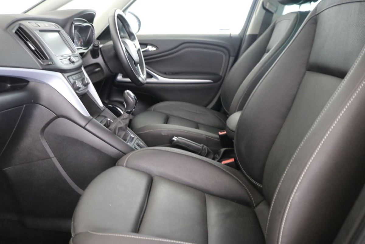 VAUXHALL ZAFIRA TOURER 1.4 SRI NAV 5D 138 BHP - 2018 - £13,990