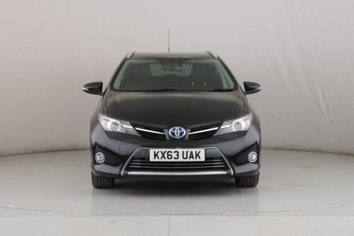 TOYOTA AURIS 1.8 VVT-I EXCEL 5D AUTO 98 BHP ESTATE - 2013 - £9,990