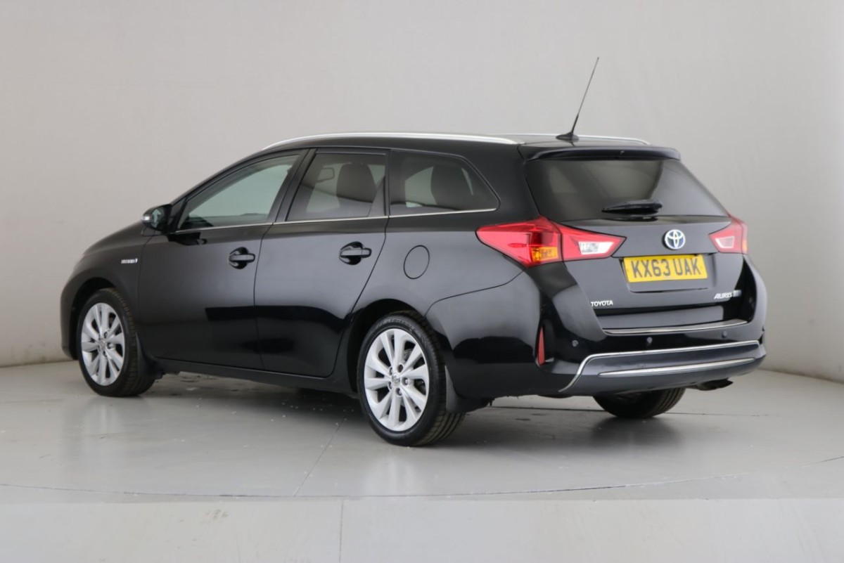 TOYOTA AURIS 1.8 VVT-I EXCEL 5D AUTO 98 BHP ESTATE - 2013 - £9,990