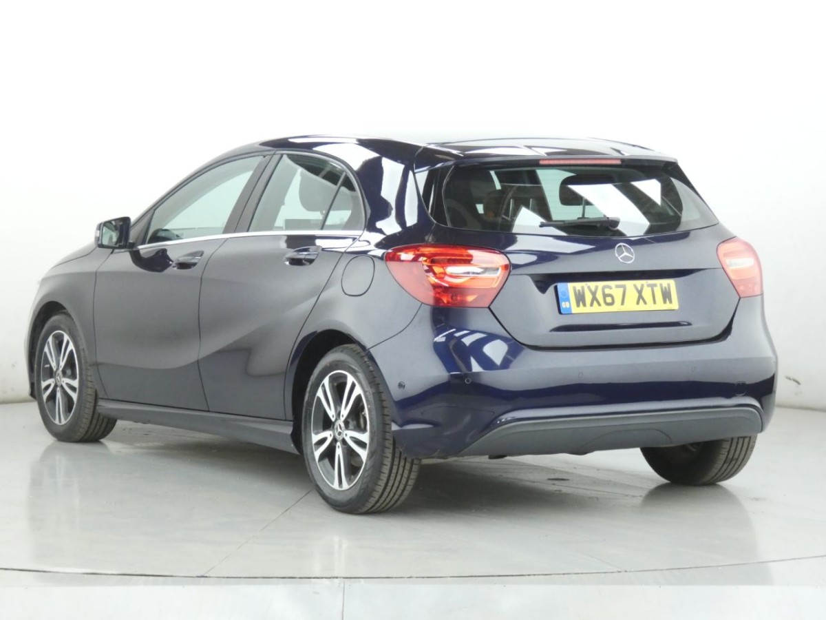 MERCEDES-BENZ A-CLASS 1.5 A 180 D SE EXECUTIVE 5D 107 BHP - 2017 - £14,990